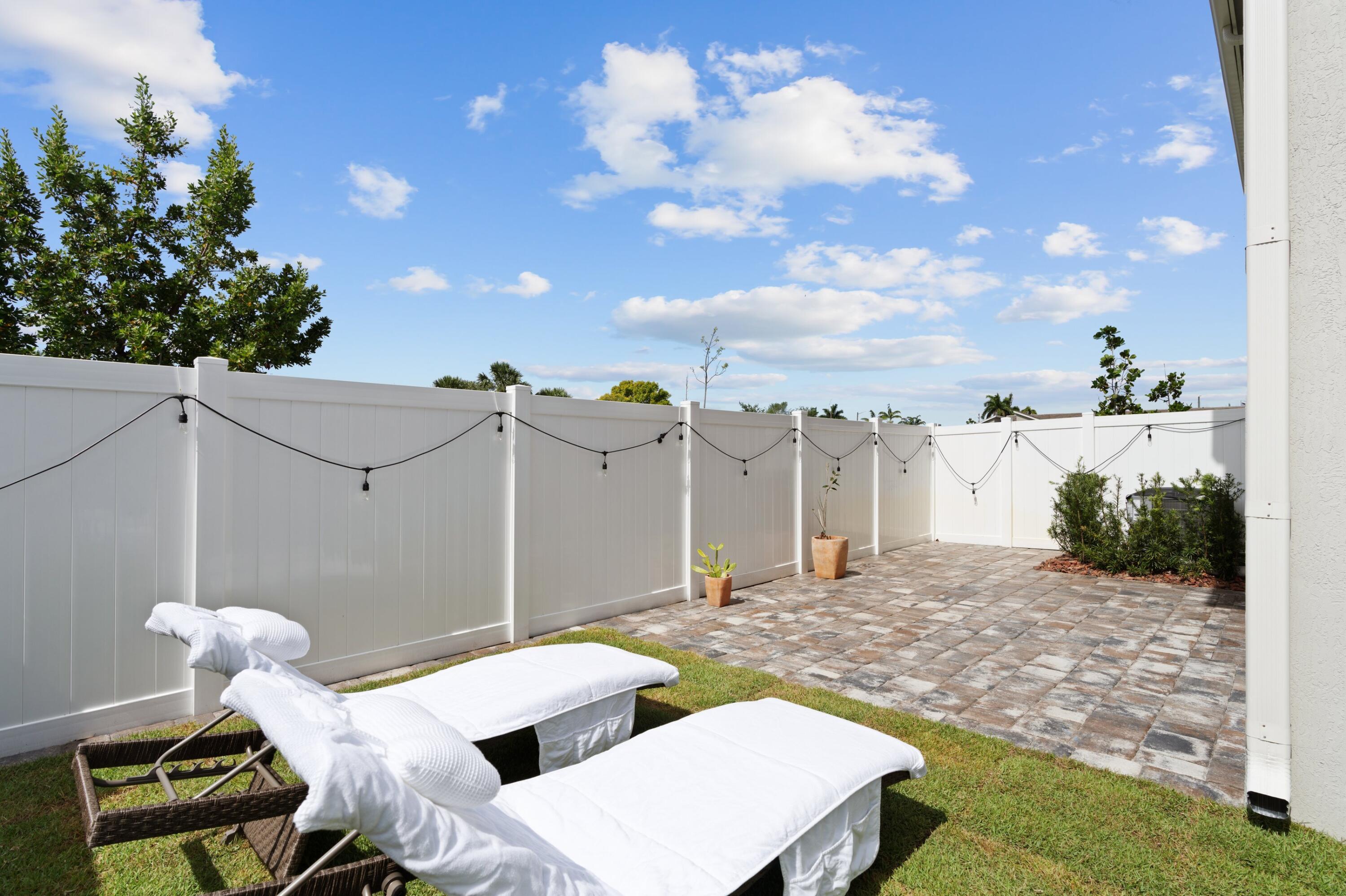 TOWN COMMONS PUD REPLAT - Residential