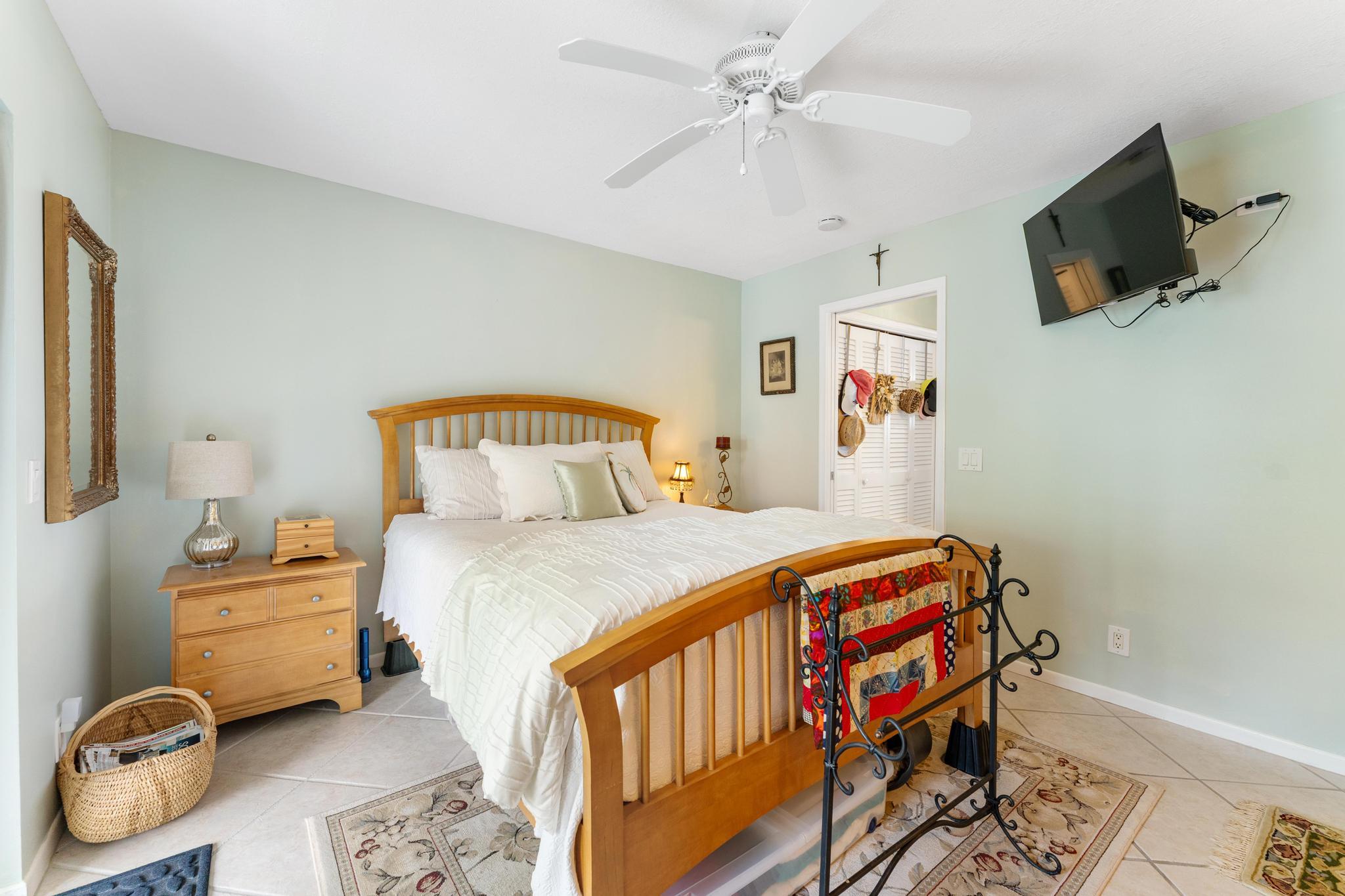 STERLING VILLAGE 170 CONDO - Residential