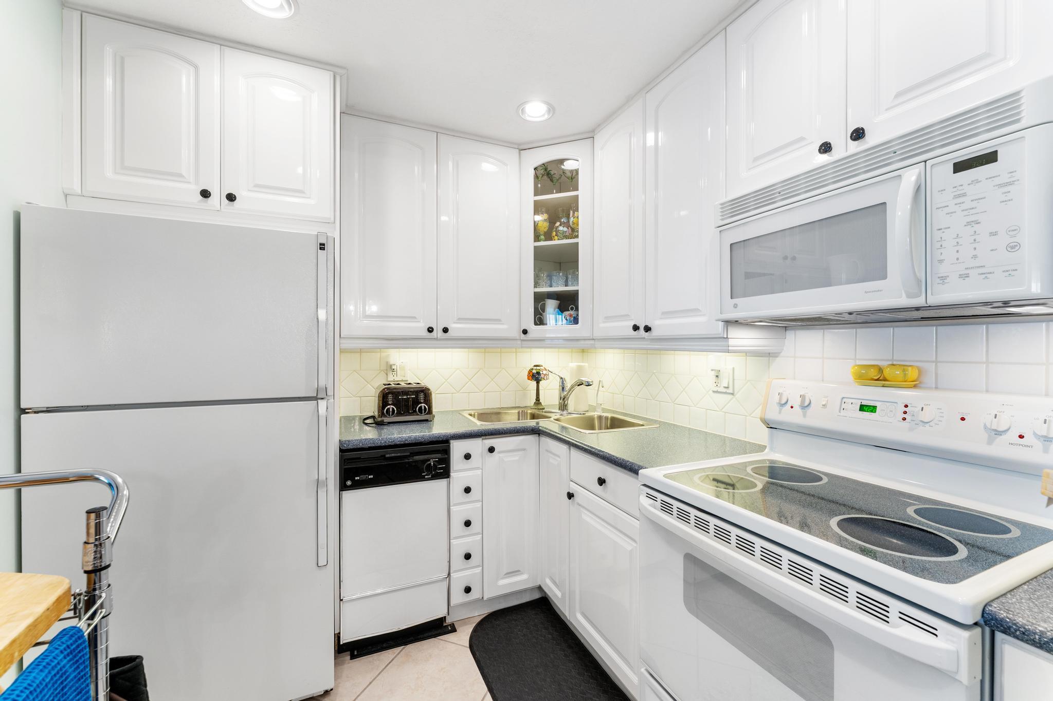 STERLING VILLAGE 170 CONDO - Residential