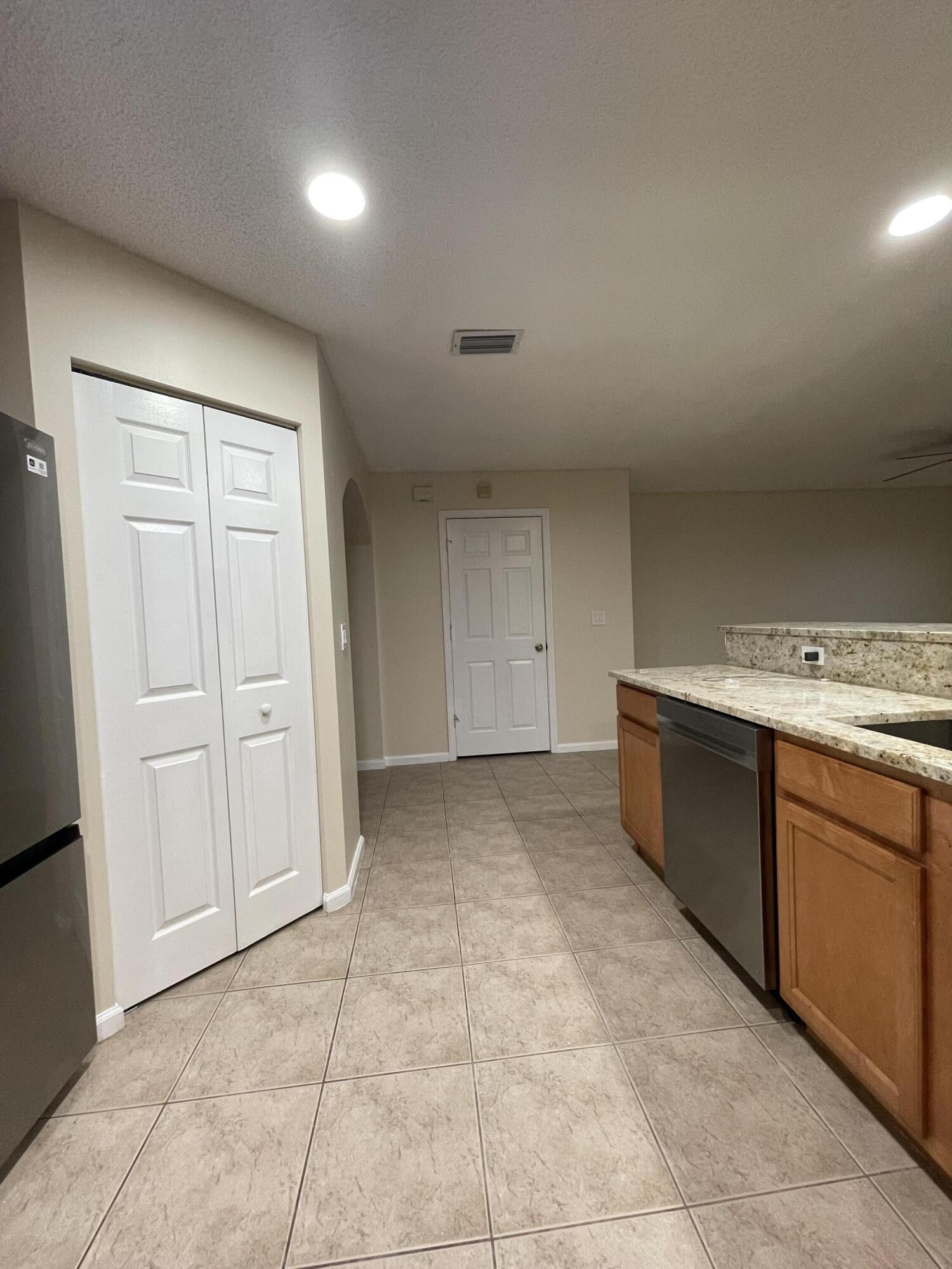 WATERWAYS TAHERI PUD - Residential Lease