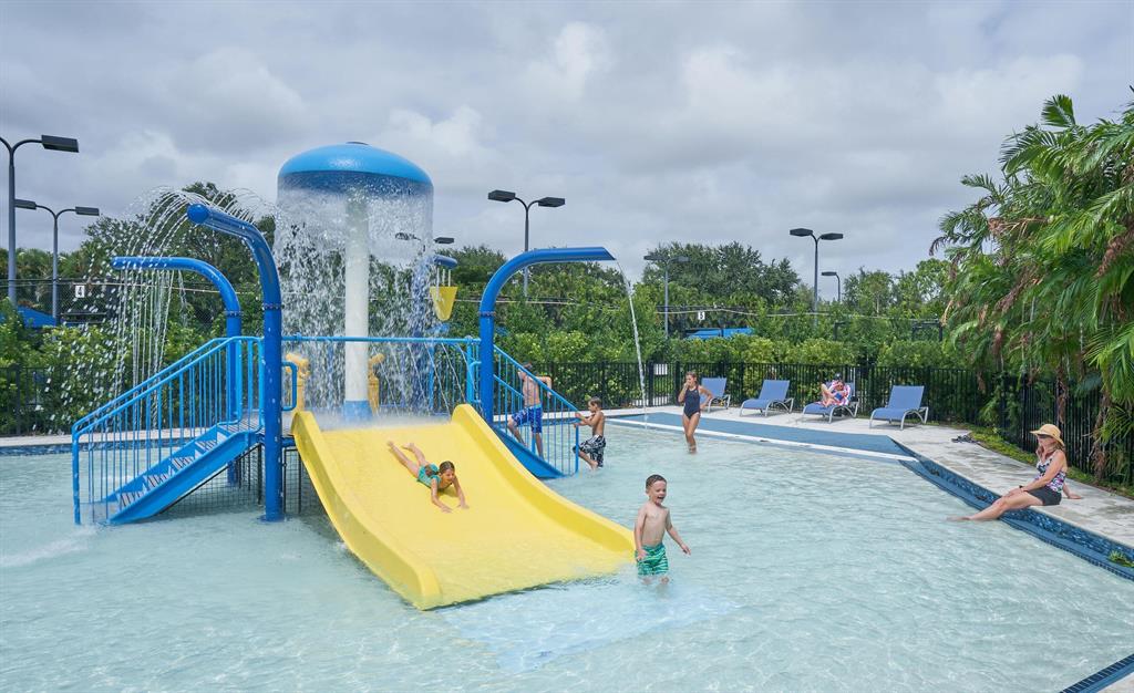 Mizner Country Club - Residential