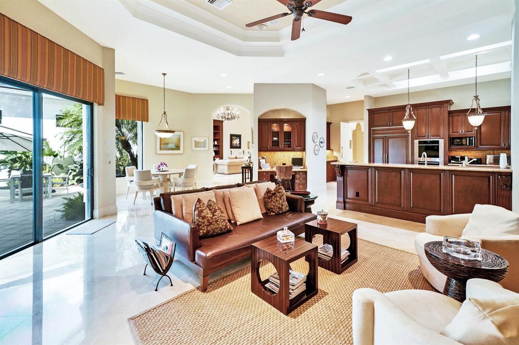 Mizner Country Club - Residential