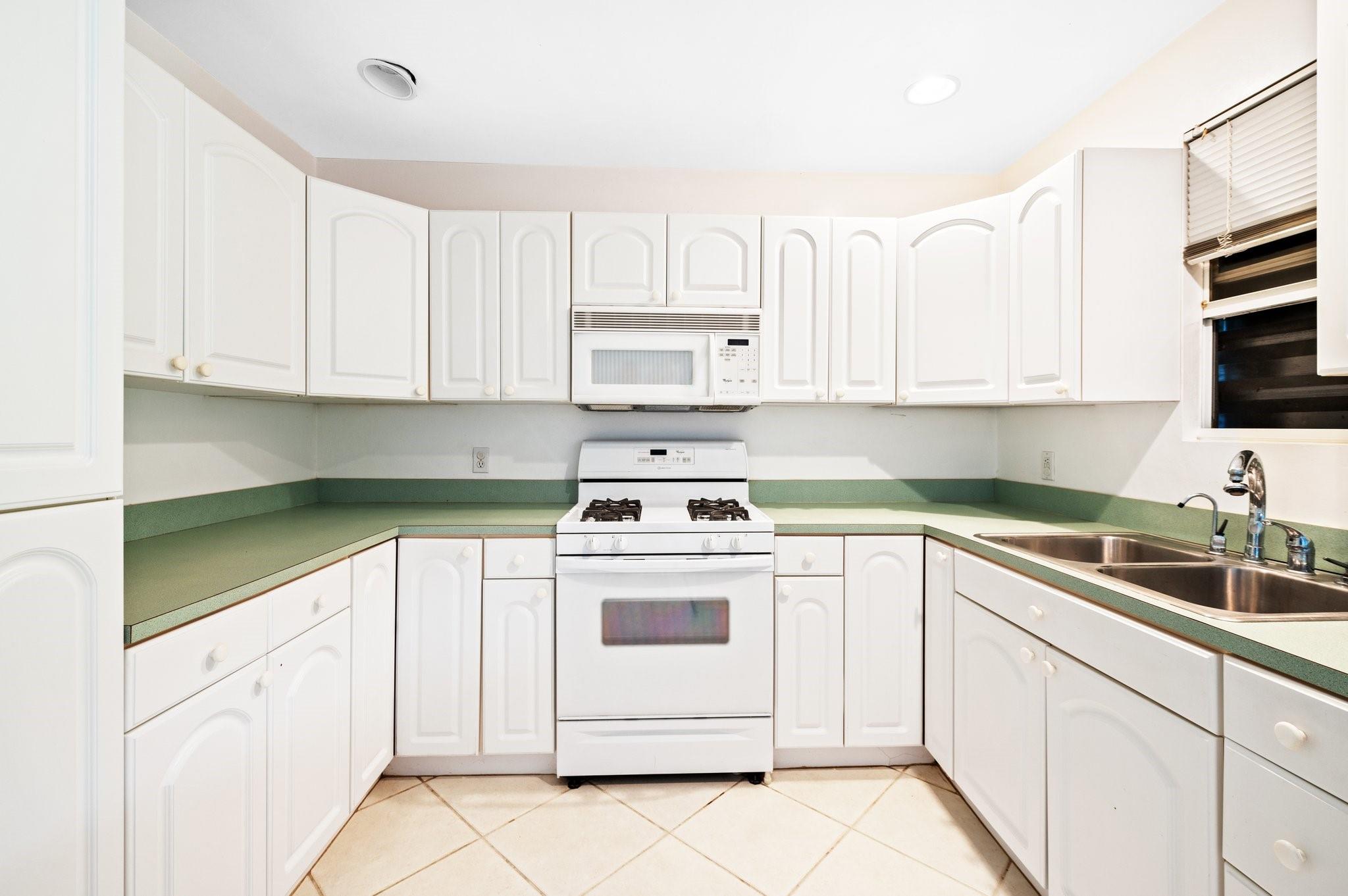 GREEN OAKS - Residential