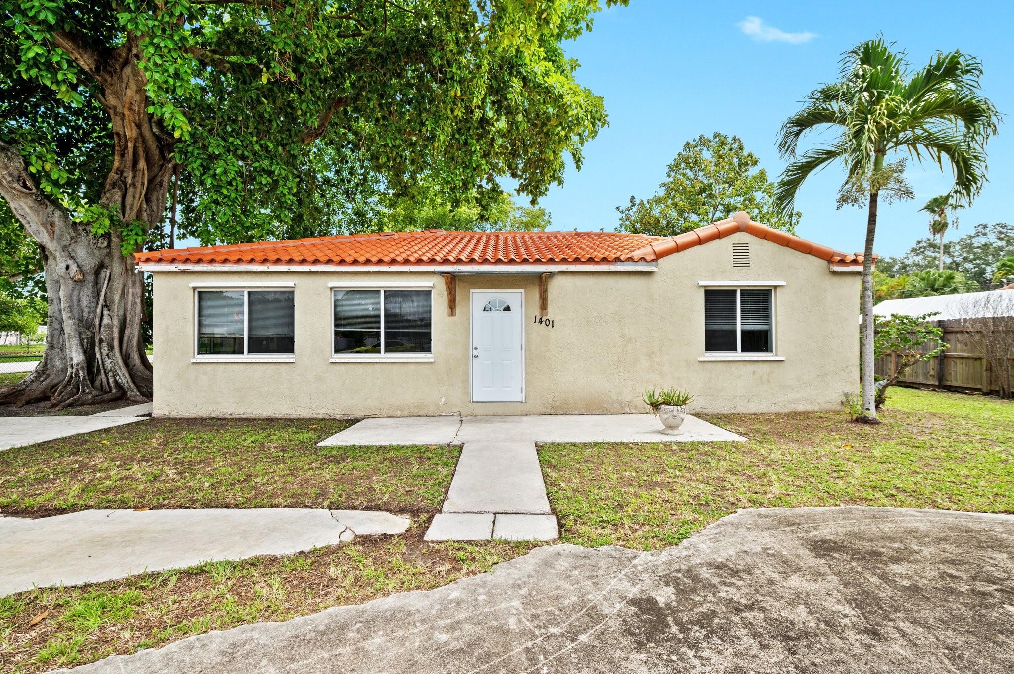 GREEN OAKS - Residential