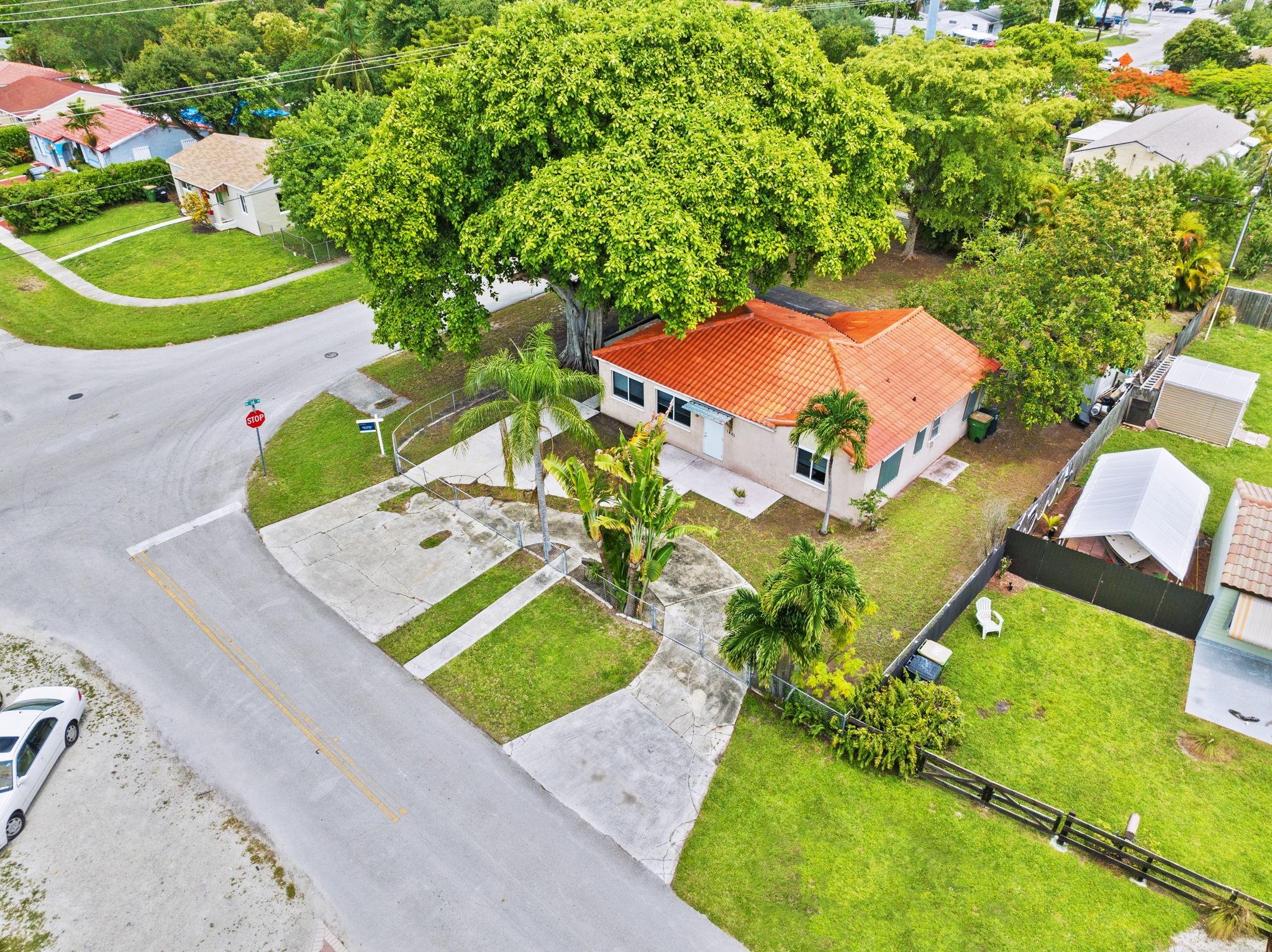 GREEN OAKS - Residential