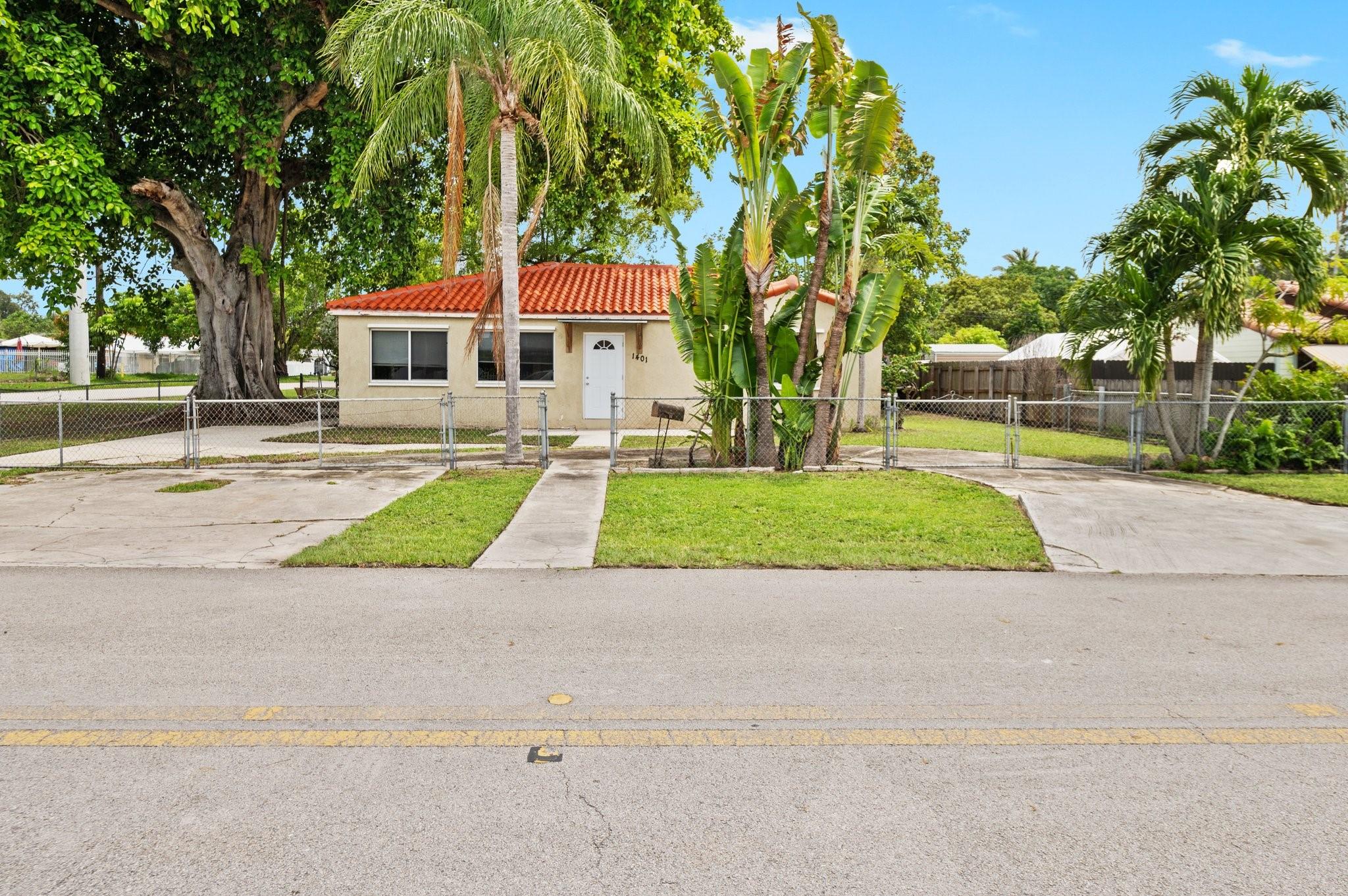 GREEN OAKS - Residential