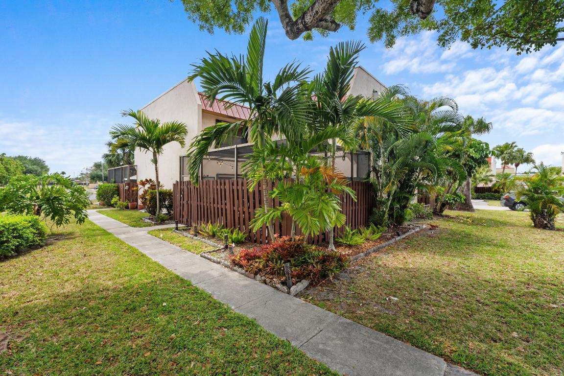 SEVEN SPRINGS 1 - Residential