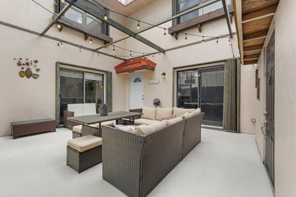 SEVEN SPRINGS 1 - Residential