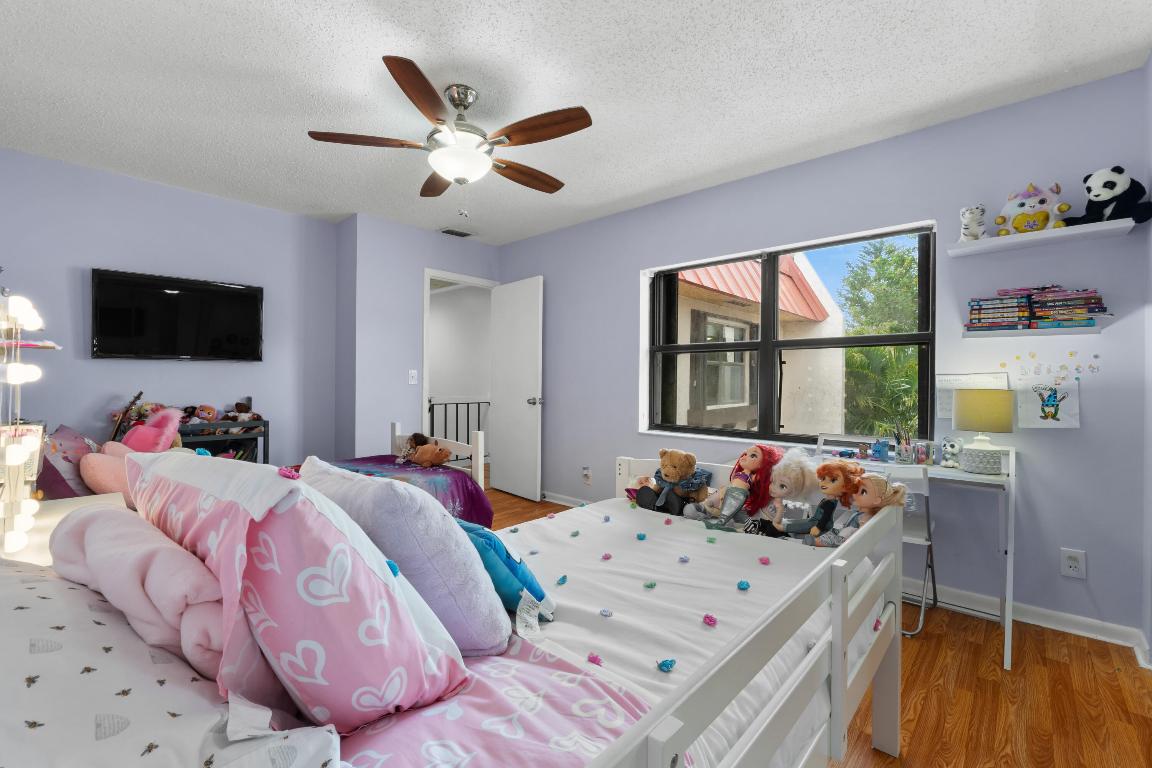 SEVEN SPRINGS 1 - Residential