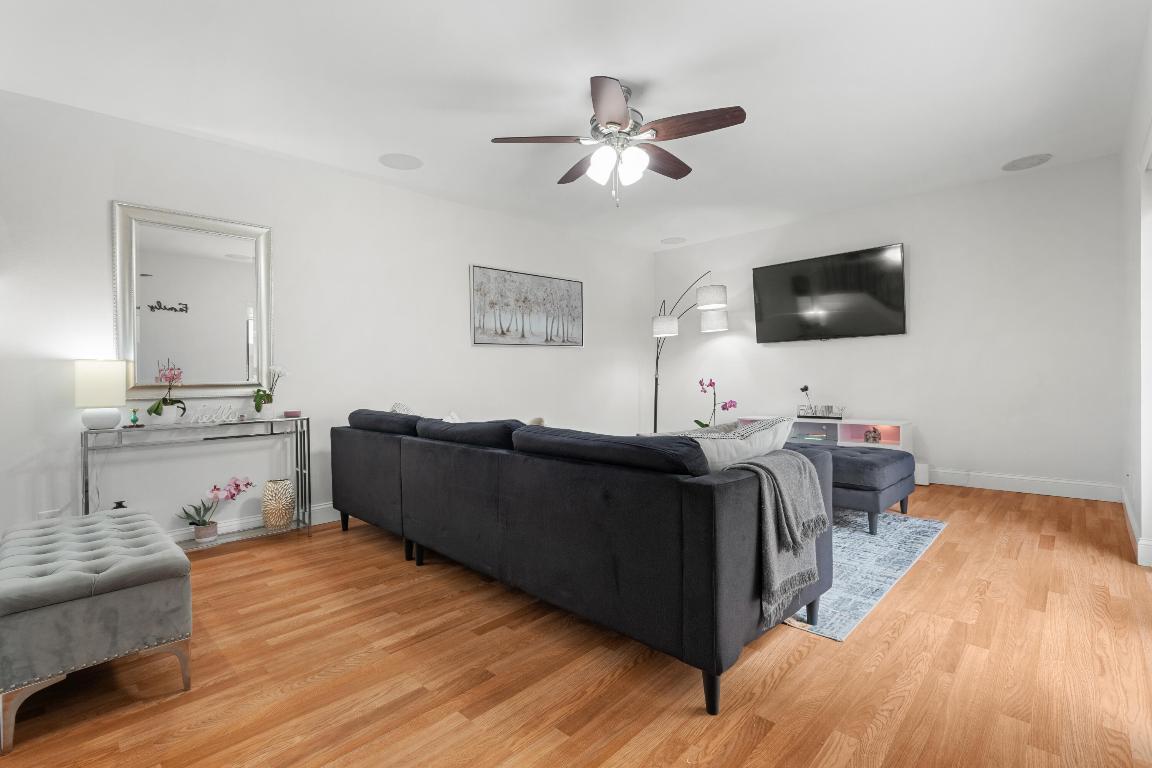 SEVEN SPRINGS 1 - Residential