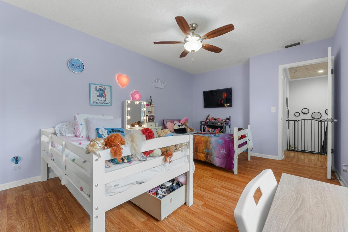 SEVEN SPRINGS 1 - Residential