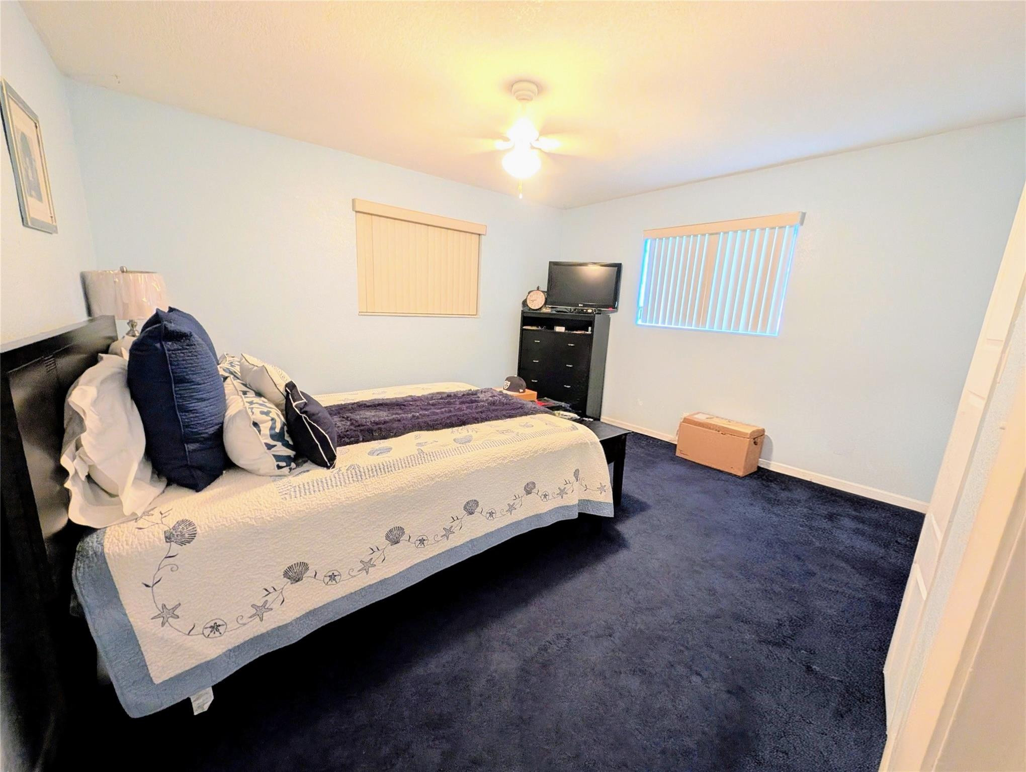 Lauderdale Lakes Golf Est - Residential