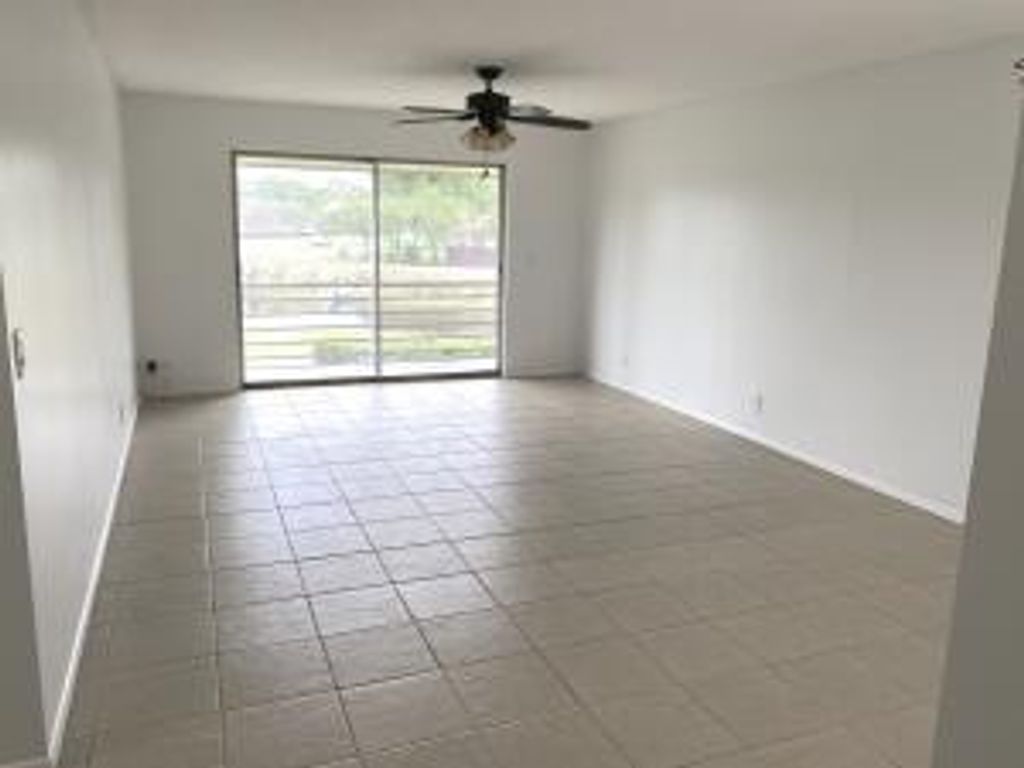 Photo of 2300 Del Aire Boulevard #203, Delray Beach, FL 33445 (MLS # R11002616)
