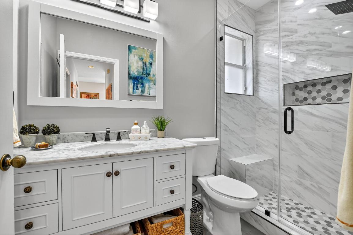 Villa San Remo Cond I and II filed 3-23-89 IN OR60 - Residential