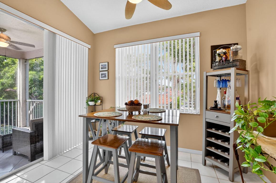 Villa San Remo Cond I and II filed 3-23-89 IN OR60 - Residential