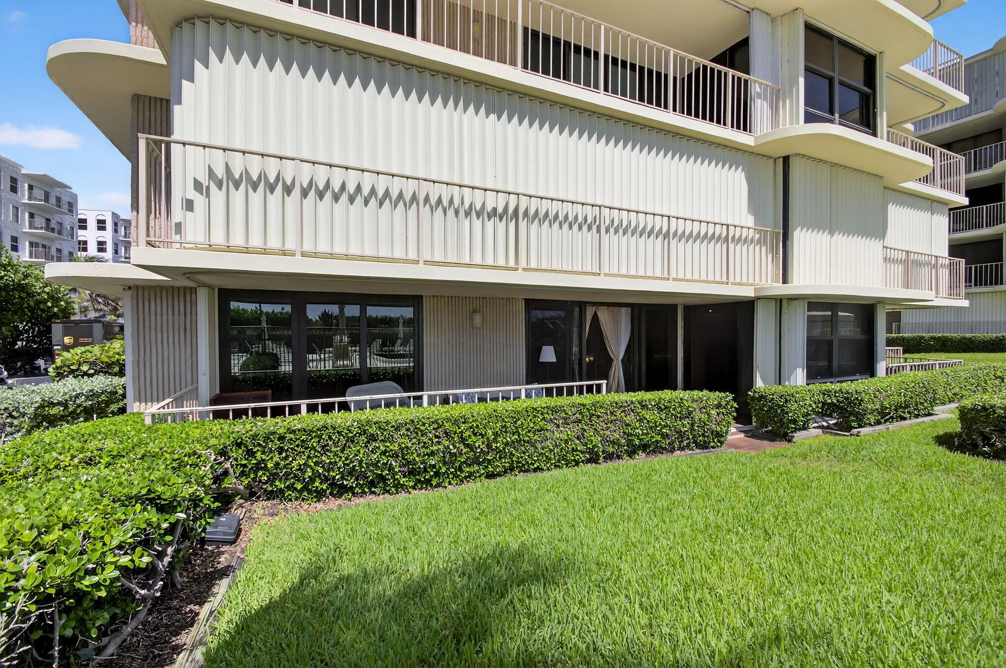 THIRTY TWO HUNDRED CONDO - Residential