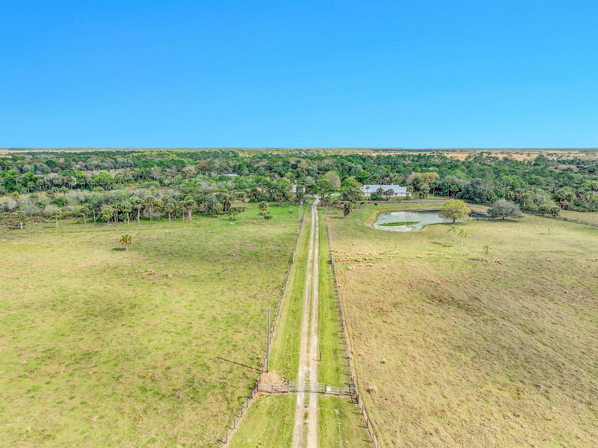 665000 Stuart Woods Ranch - Residential