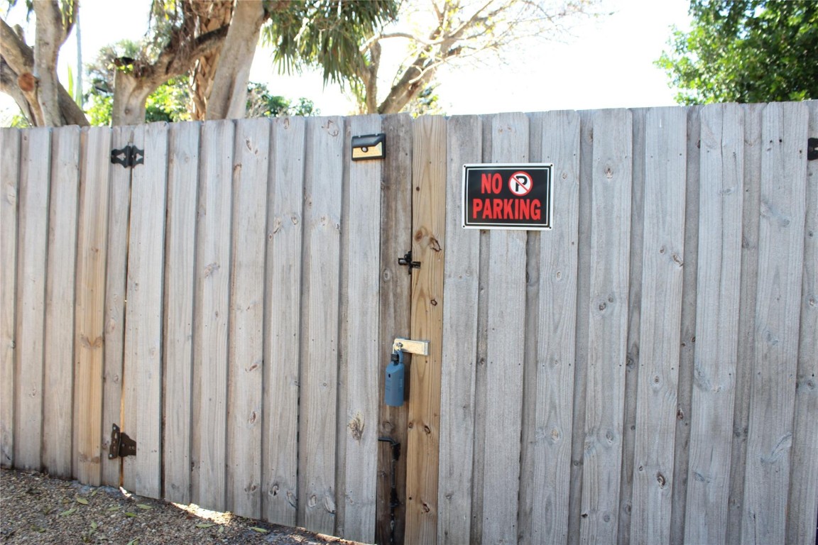 Acreage & Unrec - Residential Lease