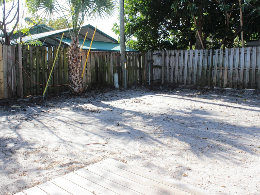 Acreage & Unrec - Residential Lease