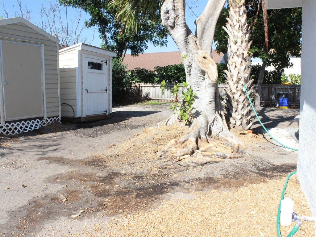 Acreage & Unrec - Residential Lease