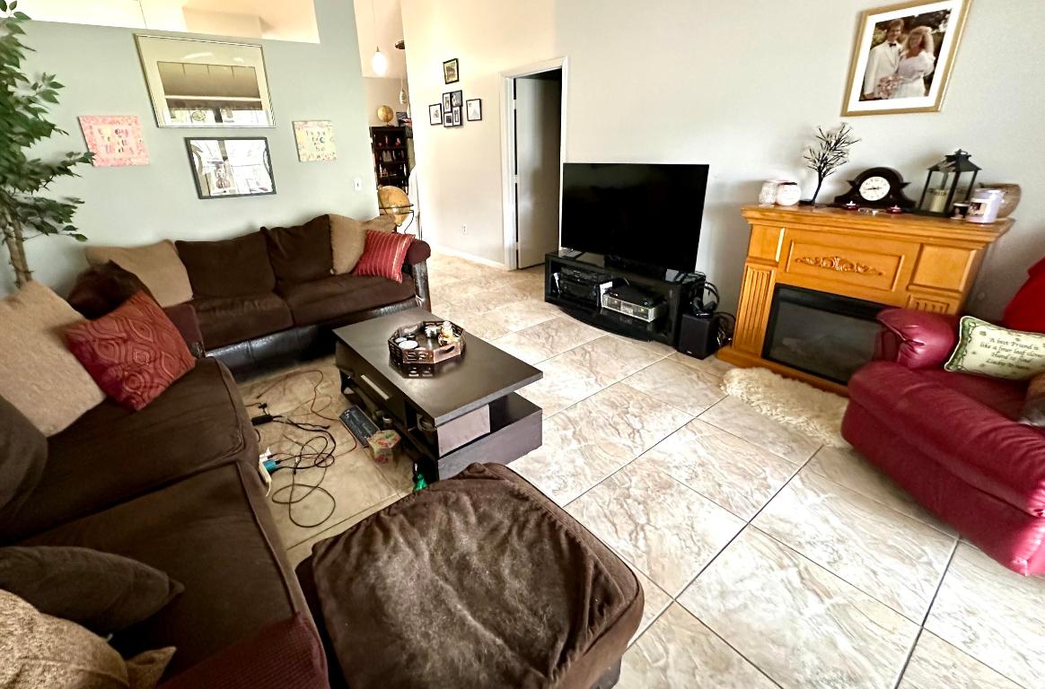 4561 Discovery Lane 14