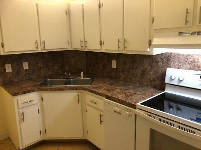 OAKLAND GROVE VILLAGE - Residential