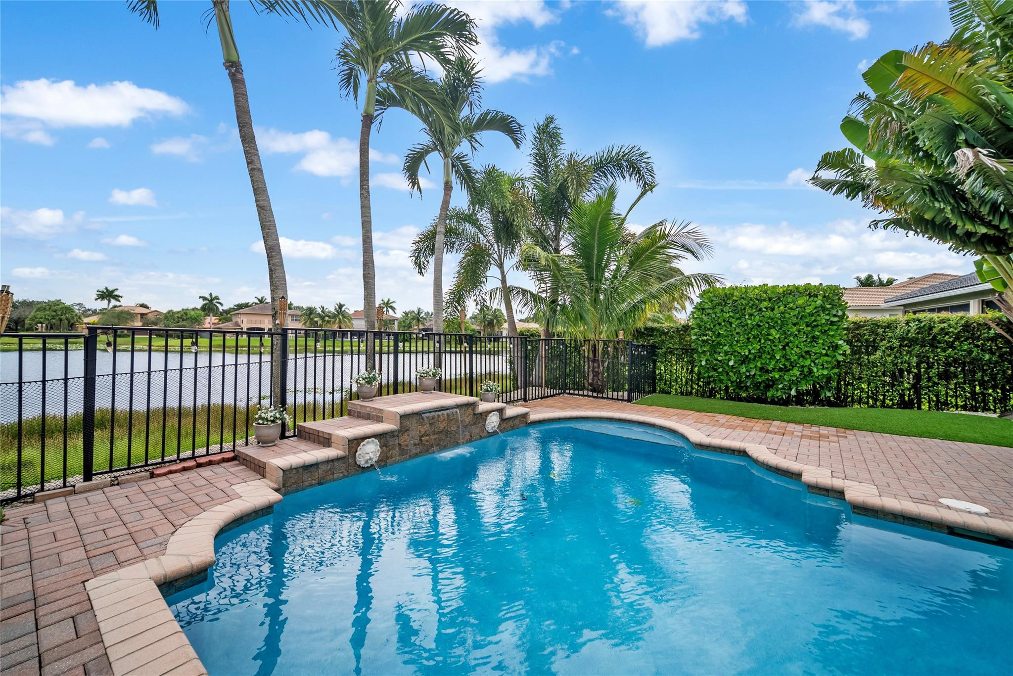 HERON BAY EAST - Residential
