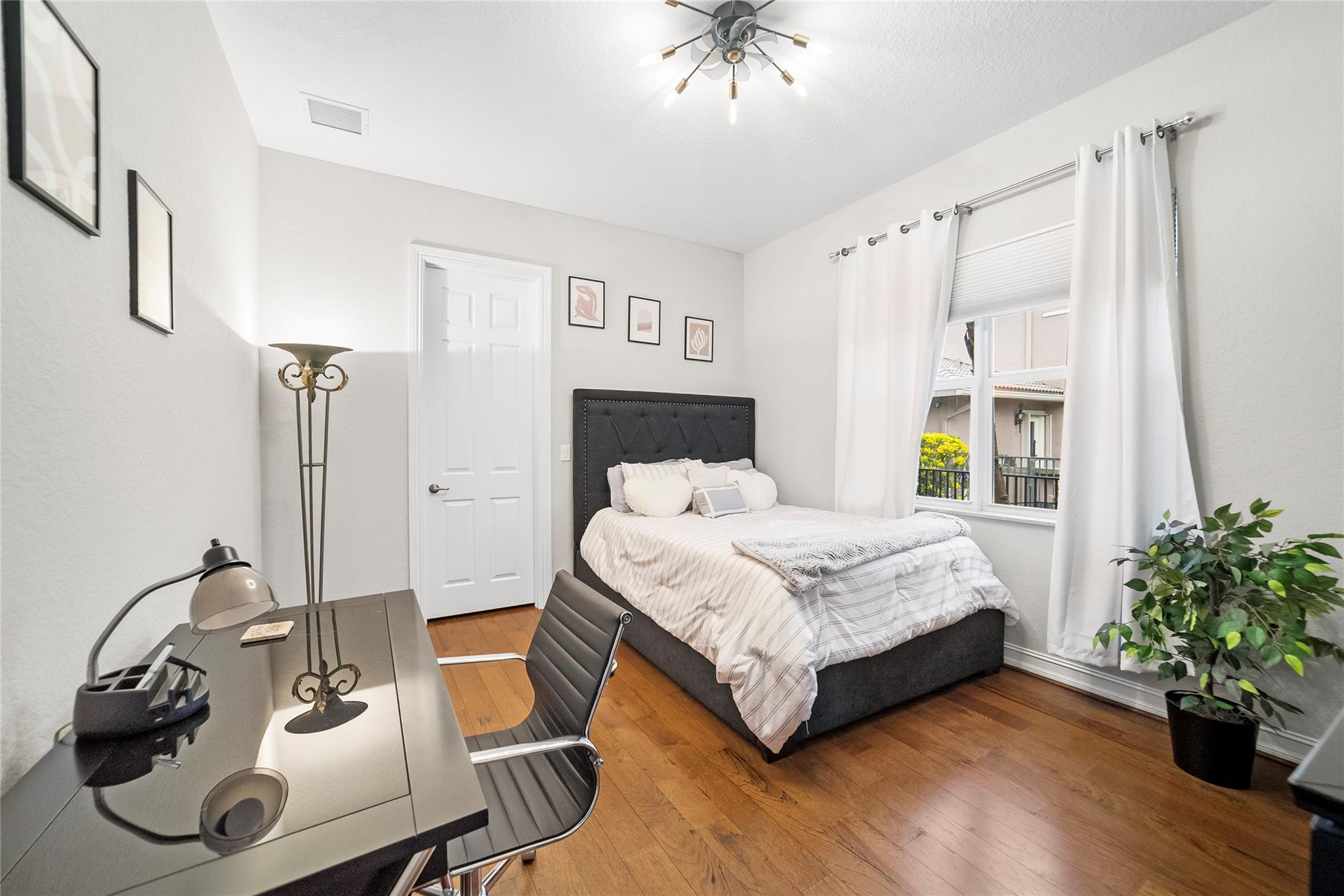 HERON BAY EAST - Residential