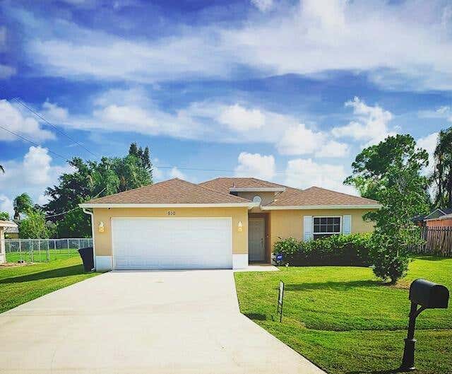 Photo of 510 SW Twig Avenue, Port Saint Lucie, FL 34983 (MLS # R10745492)