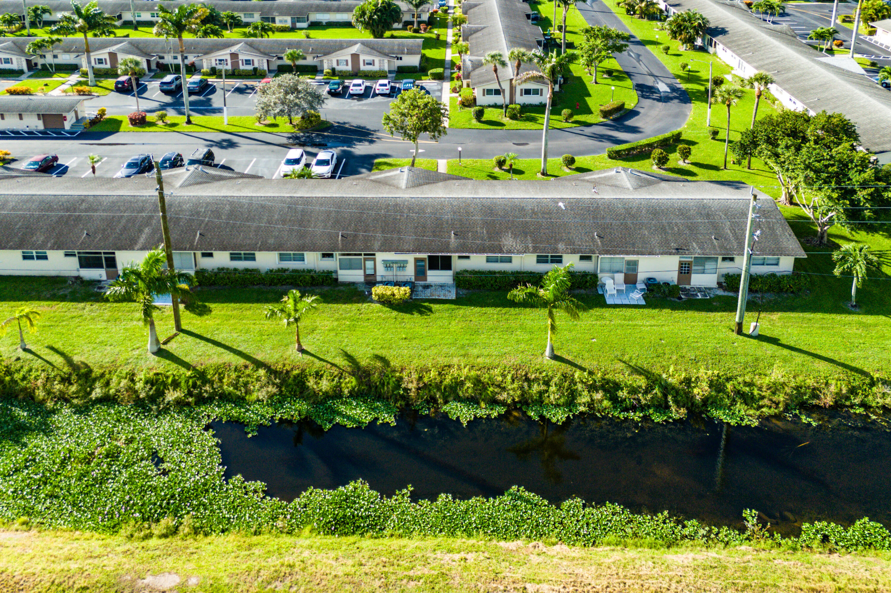 CRESTHAVEN VILLAS CONDO 3 - Residential