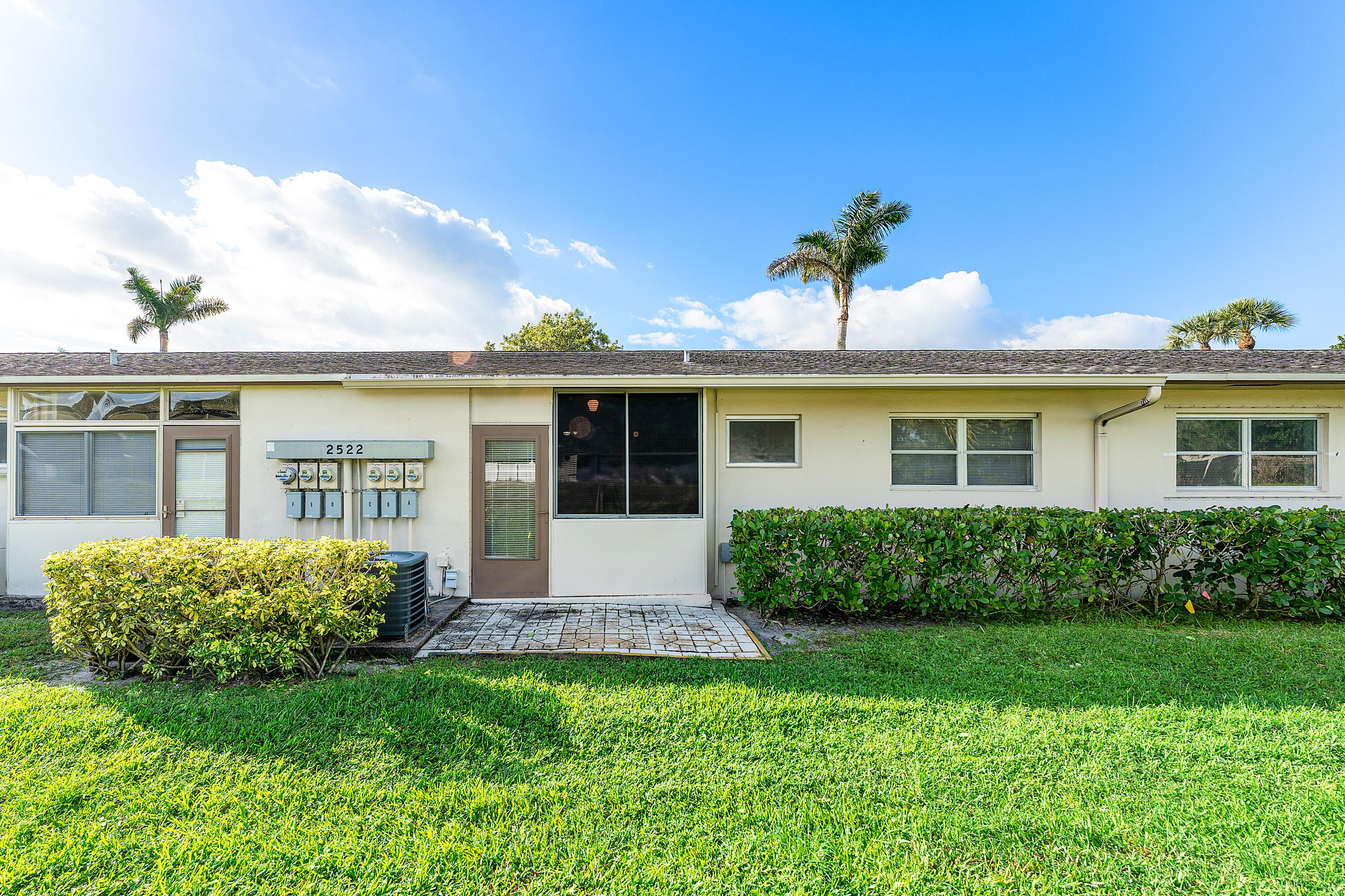 CRESTHAVEN VILLAS CONDO 3 - Residential