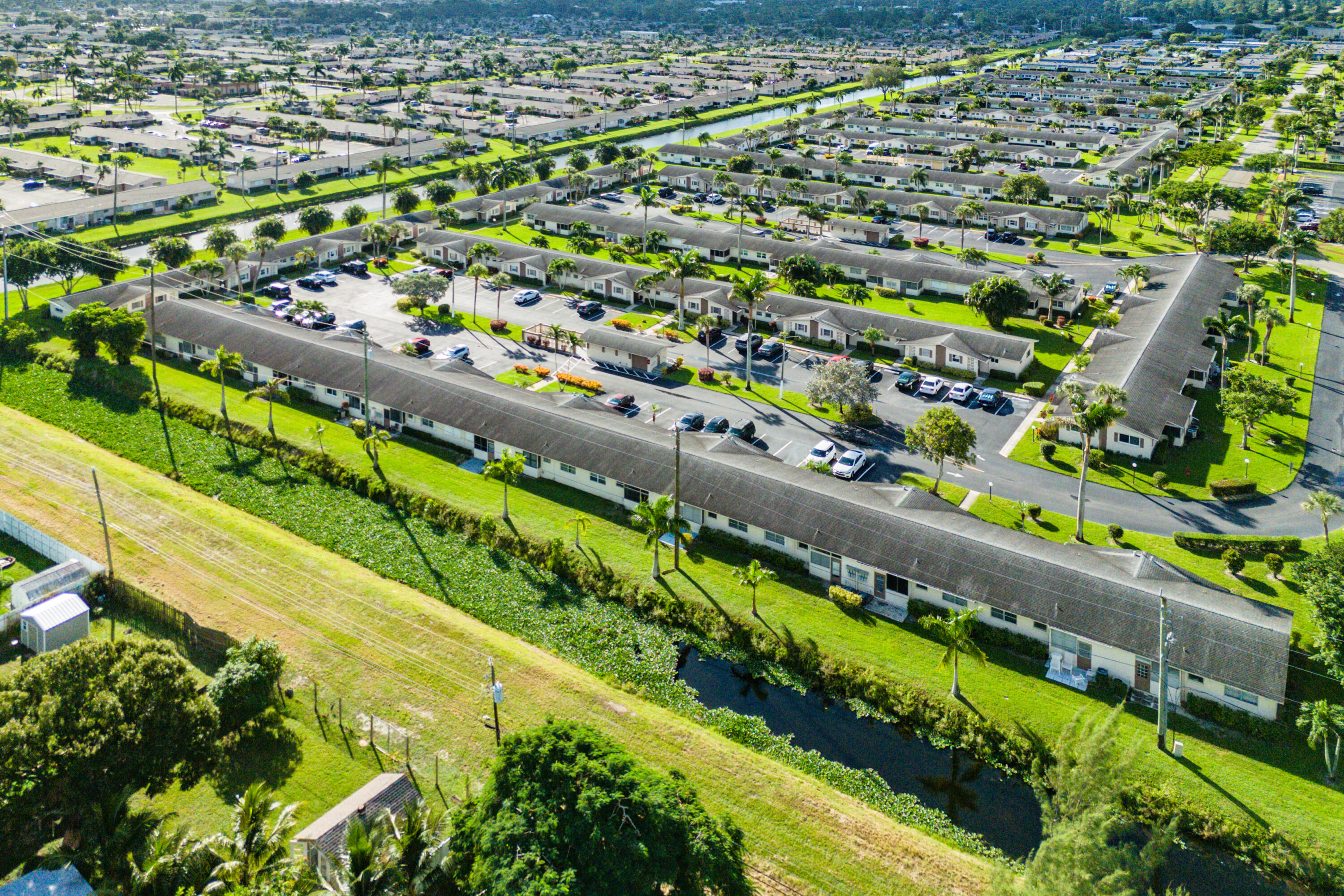 CRESTHAVEN VILLAS CONDO 3 - Residential