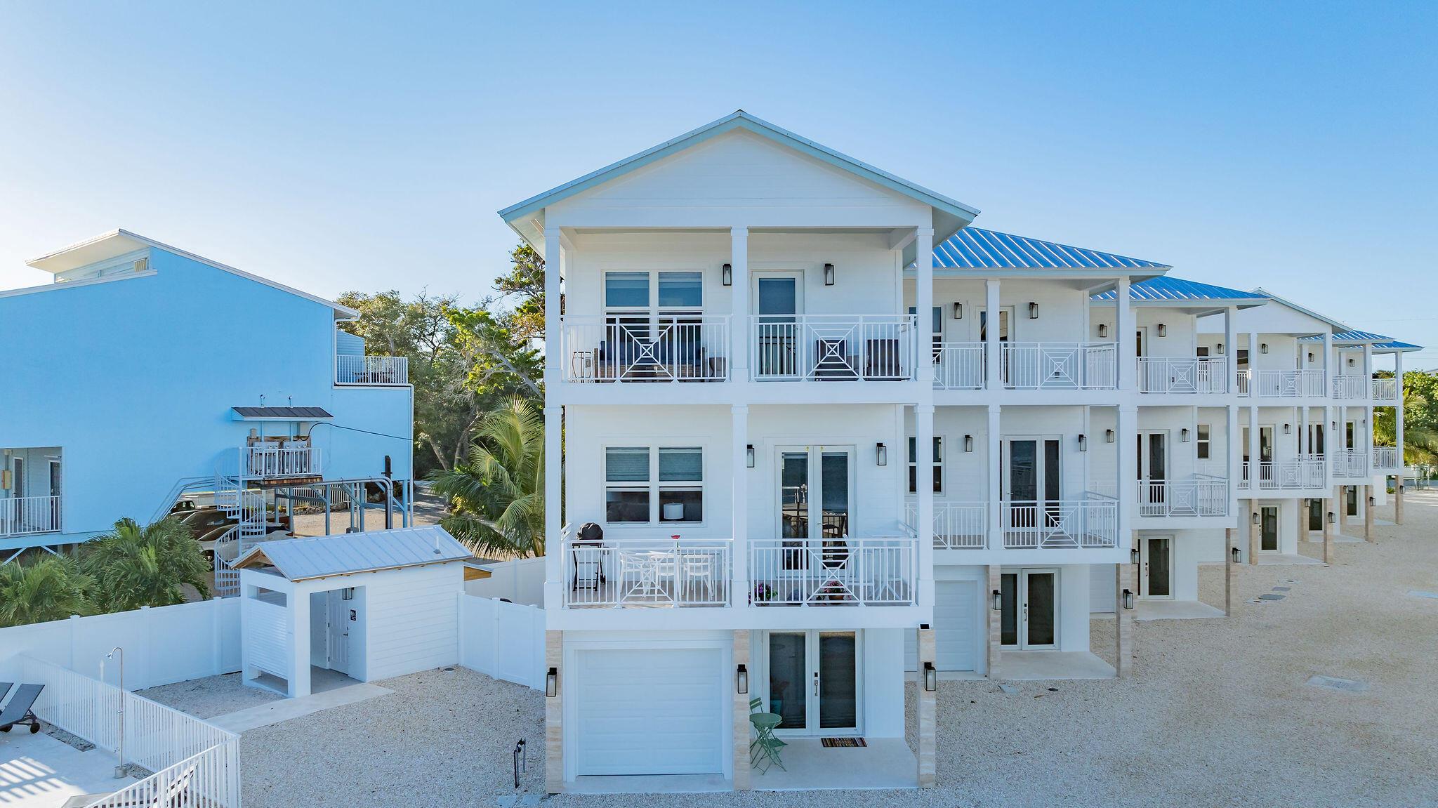 Peaceful Palms - Residential