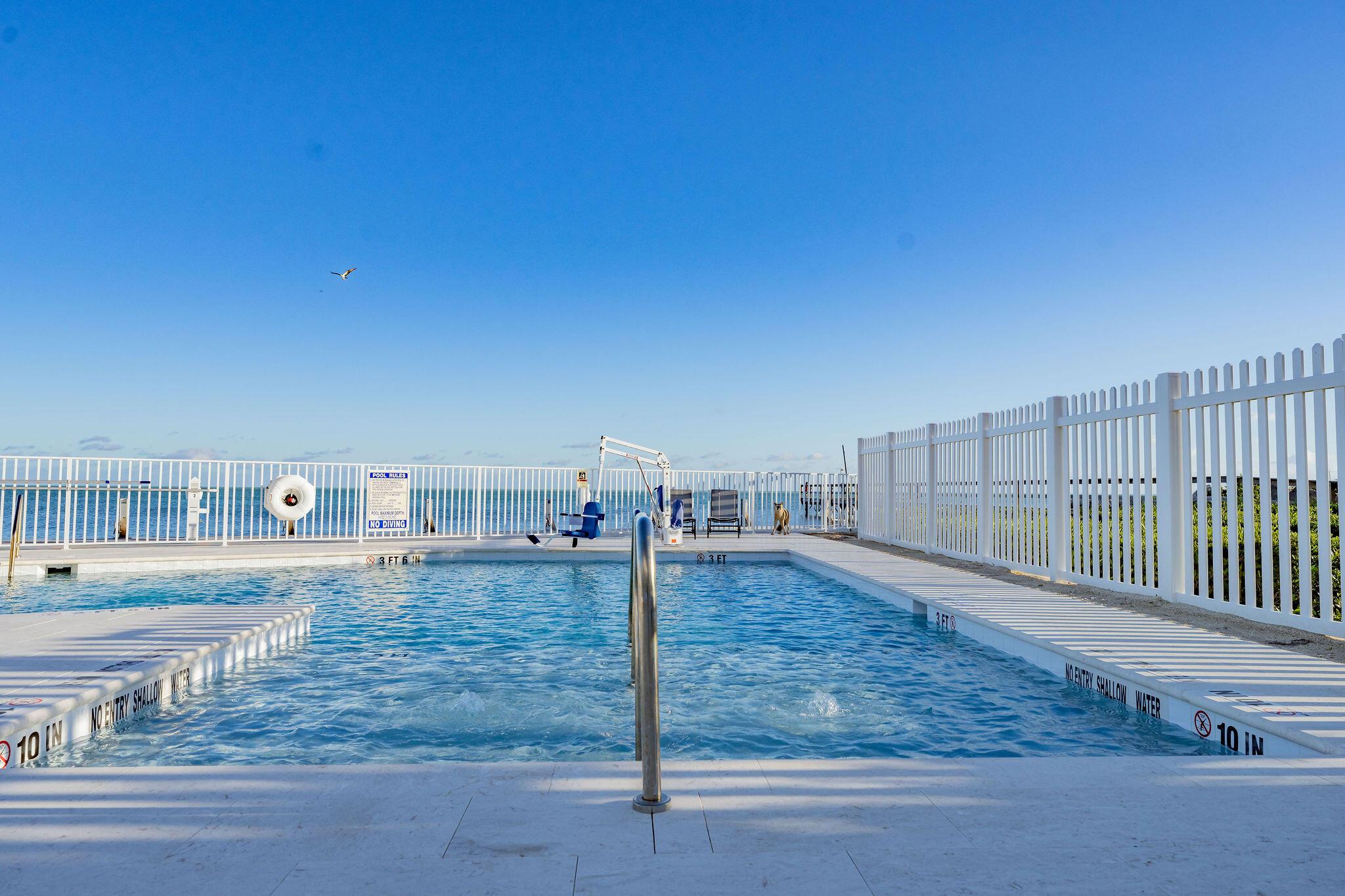 Peaceful Palms - Residential