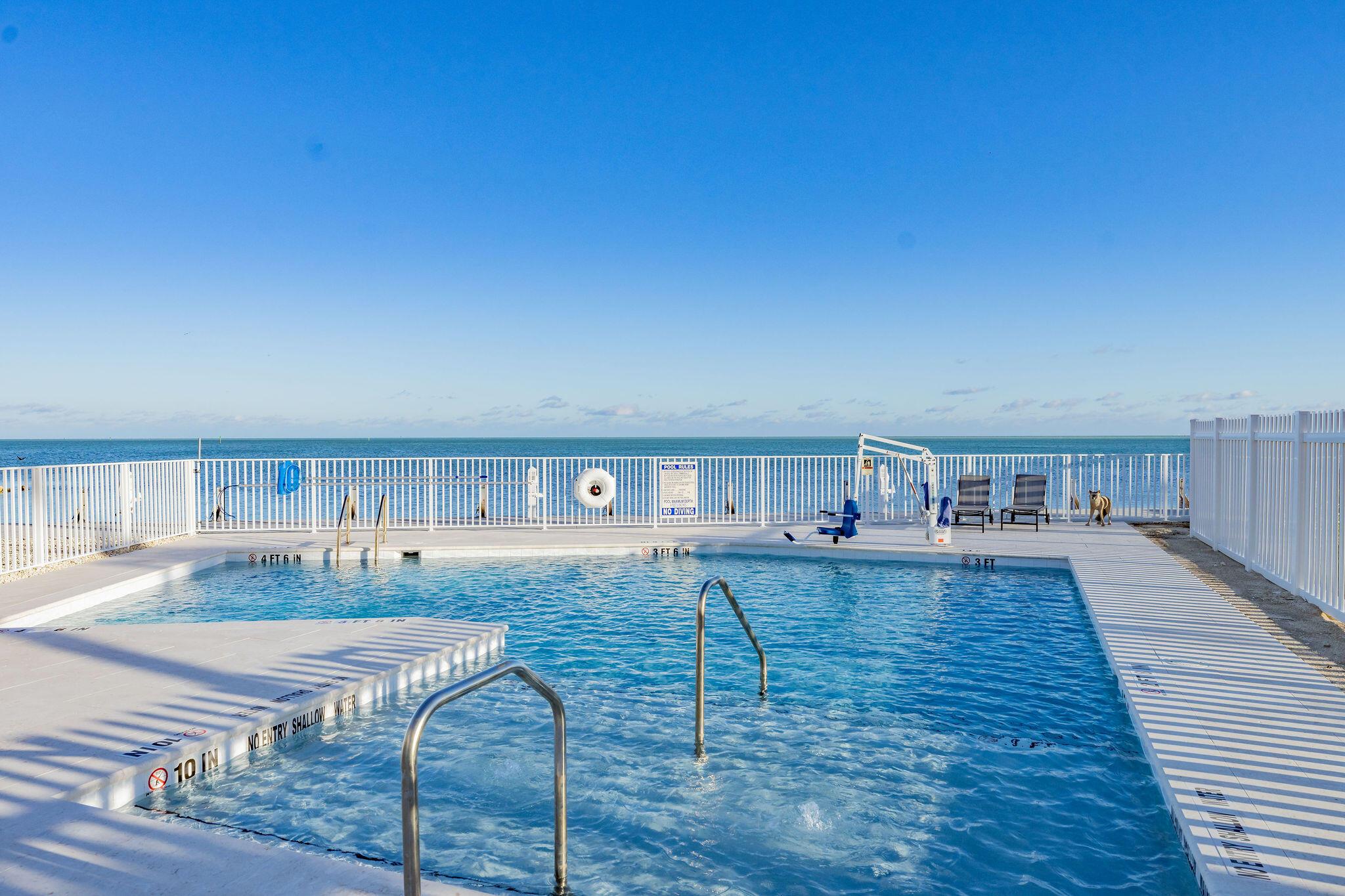 Peaceful Palms - Residential