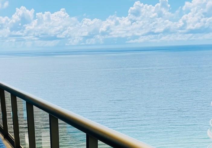 SAYAN CONDO - Residential Lease