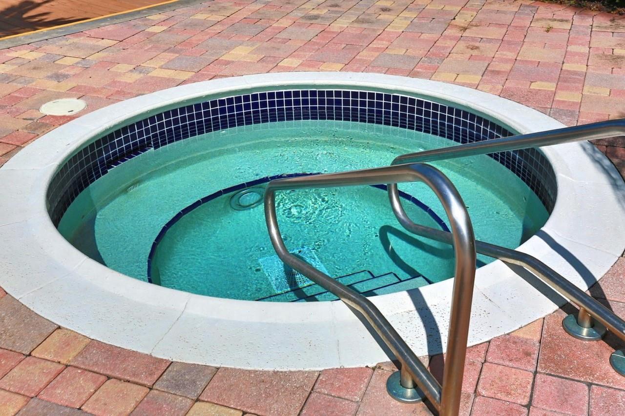 View photos, virtual tours, details... 3346 Carambola Cir S 2507