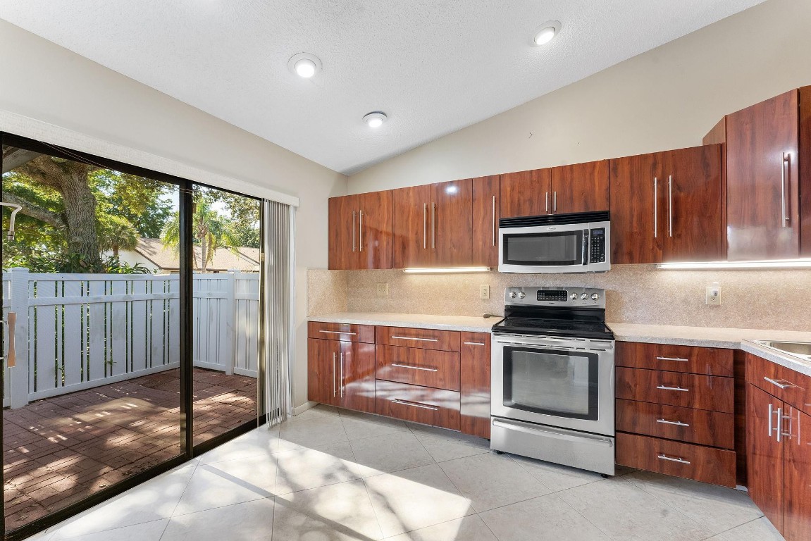 3346 Carambola Circle 2507