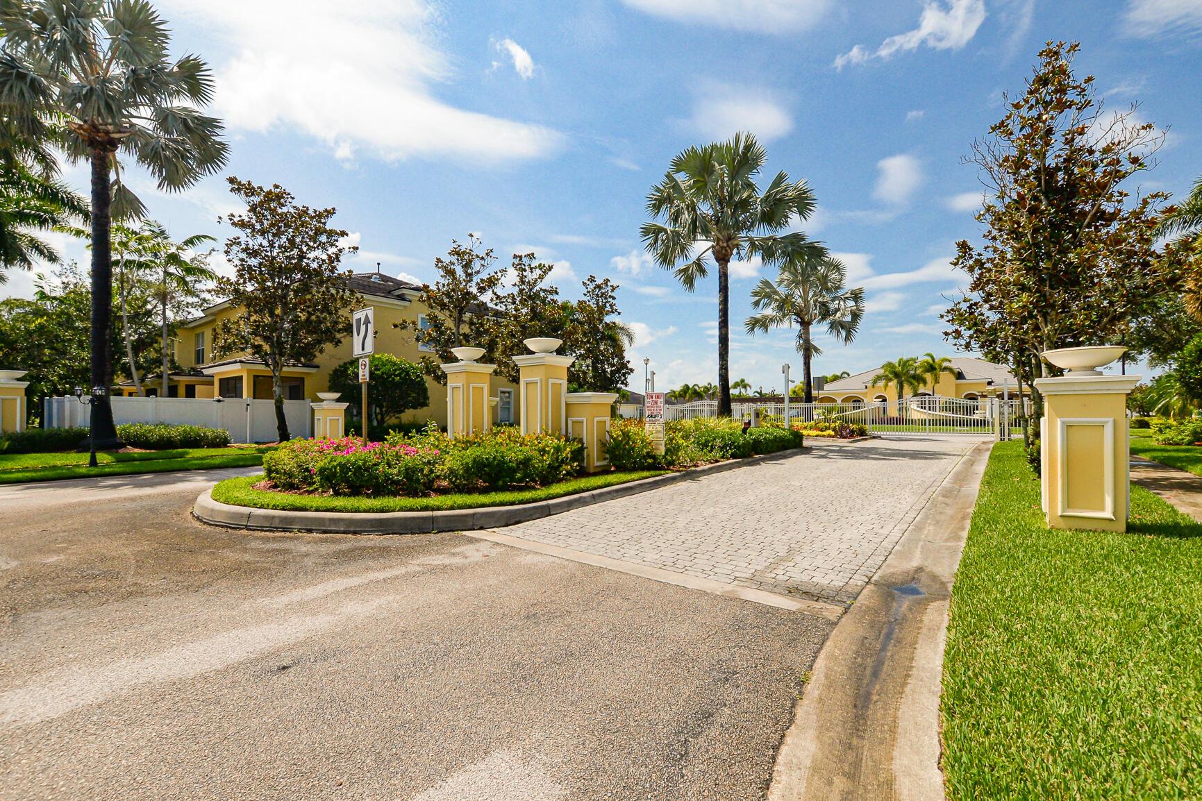 THE PRESERVE AT ST. ANDRE - Residential Lease