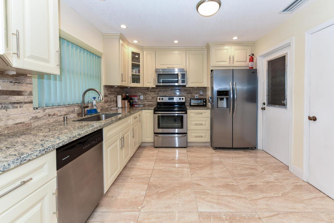 BENT TREE VILLAS EAST CONDO - Residential