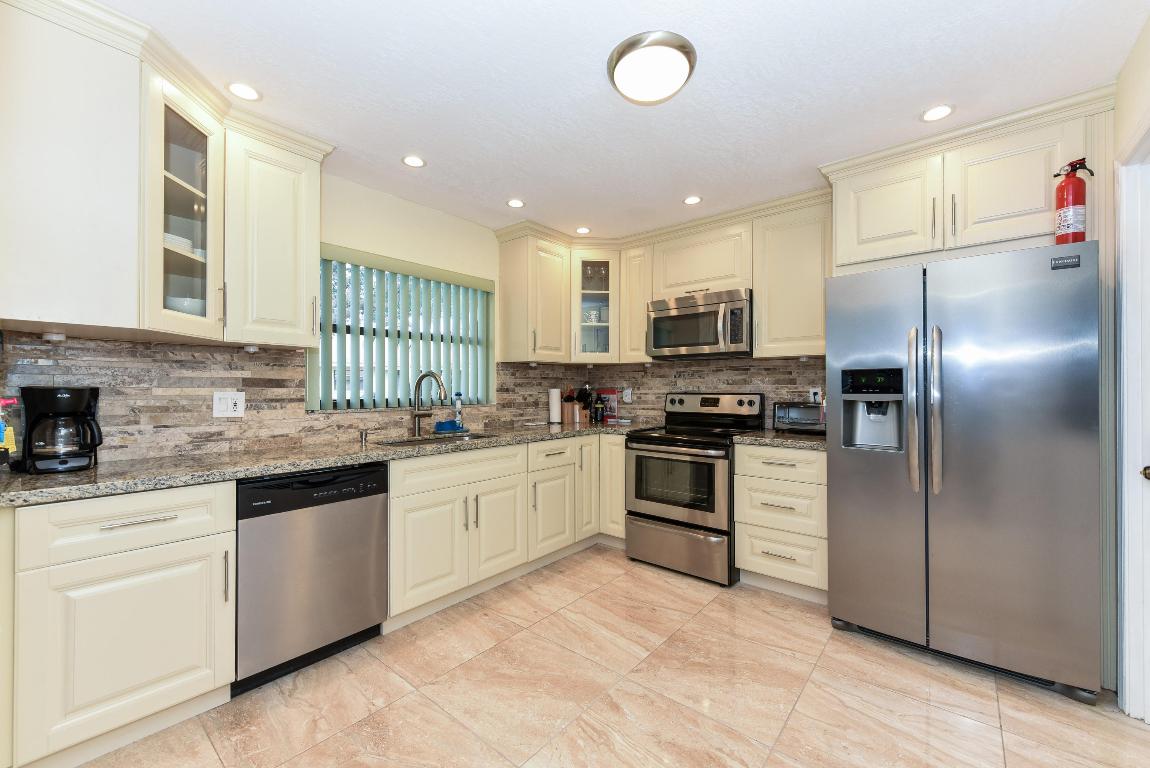 BENT TREE VILLAS EAST CONDO - Residential