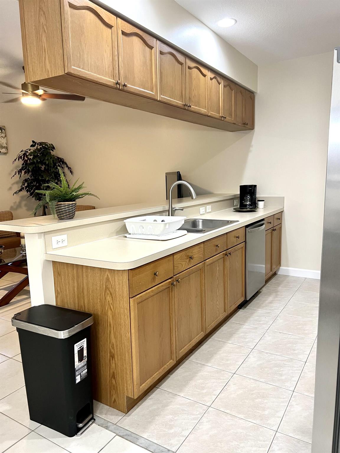 STURBRIDGE VILLAGE - Residential Lease