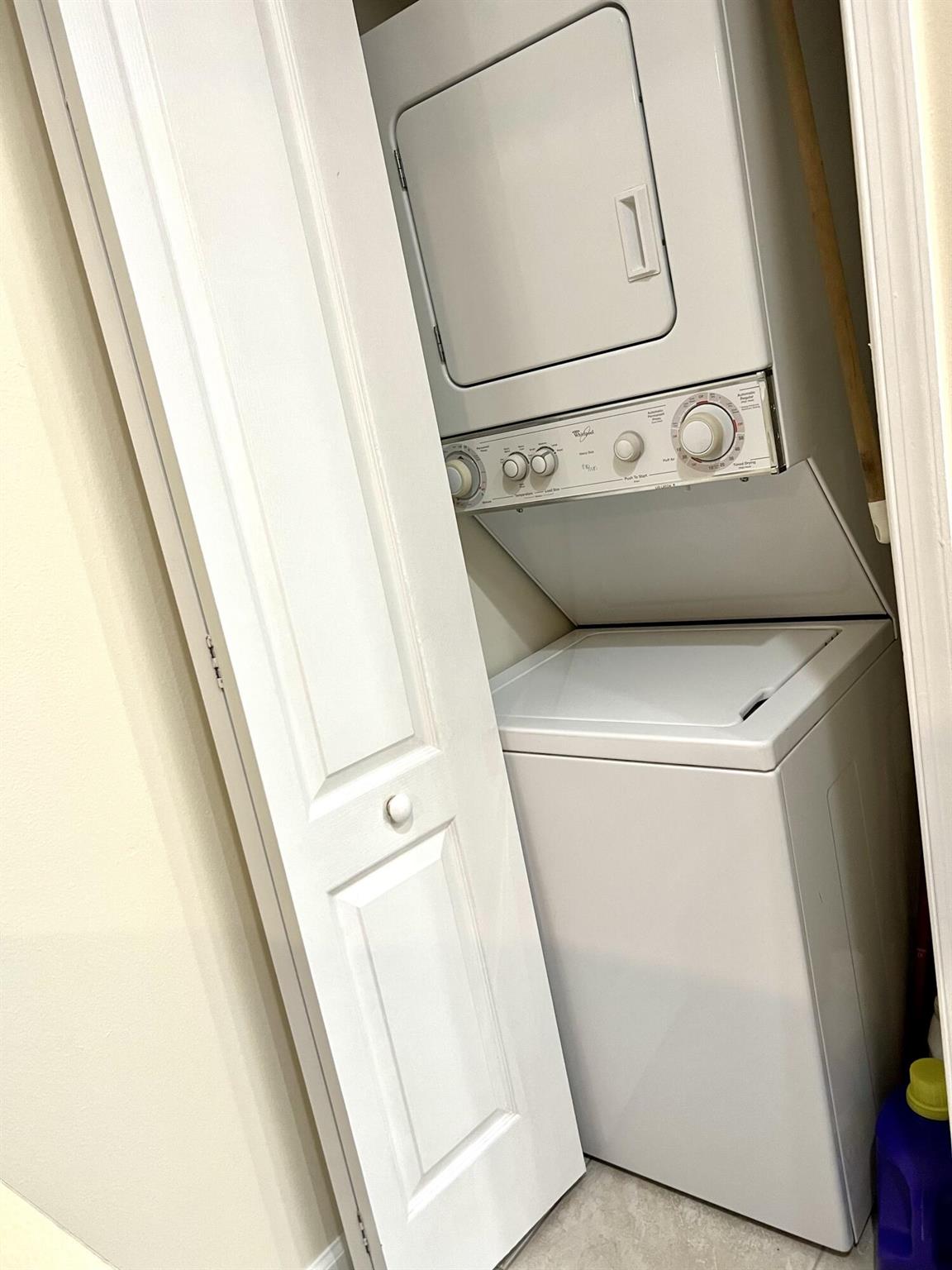 STURBRIDGE VILLAGE - Residential Lease