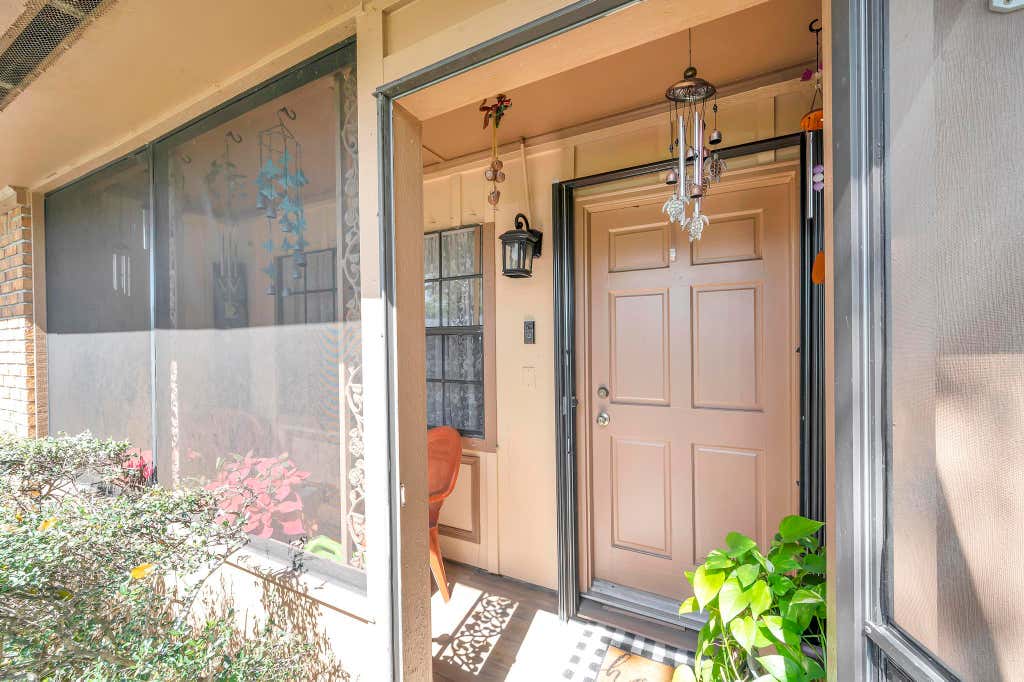 Photo of 113 SW Eyerly Avenue, Port Saint Lucie, FL 34983 (MLS # R10963018)