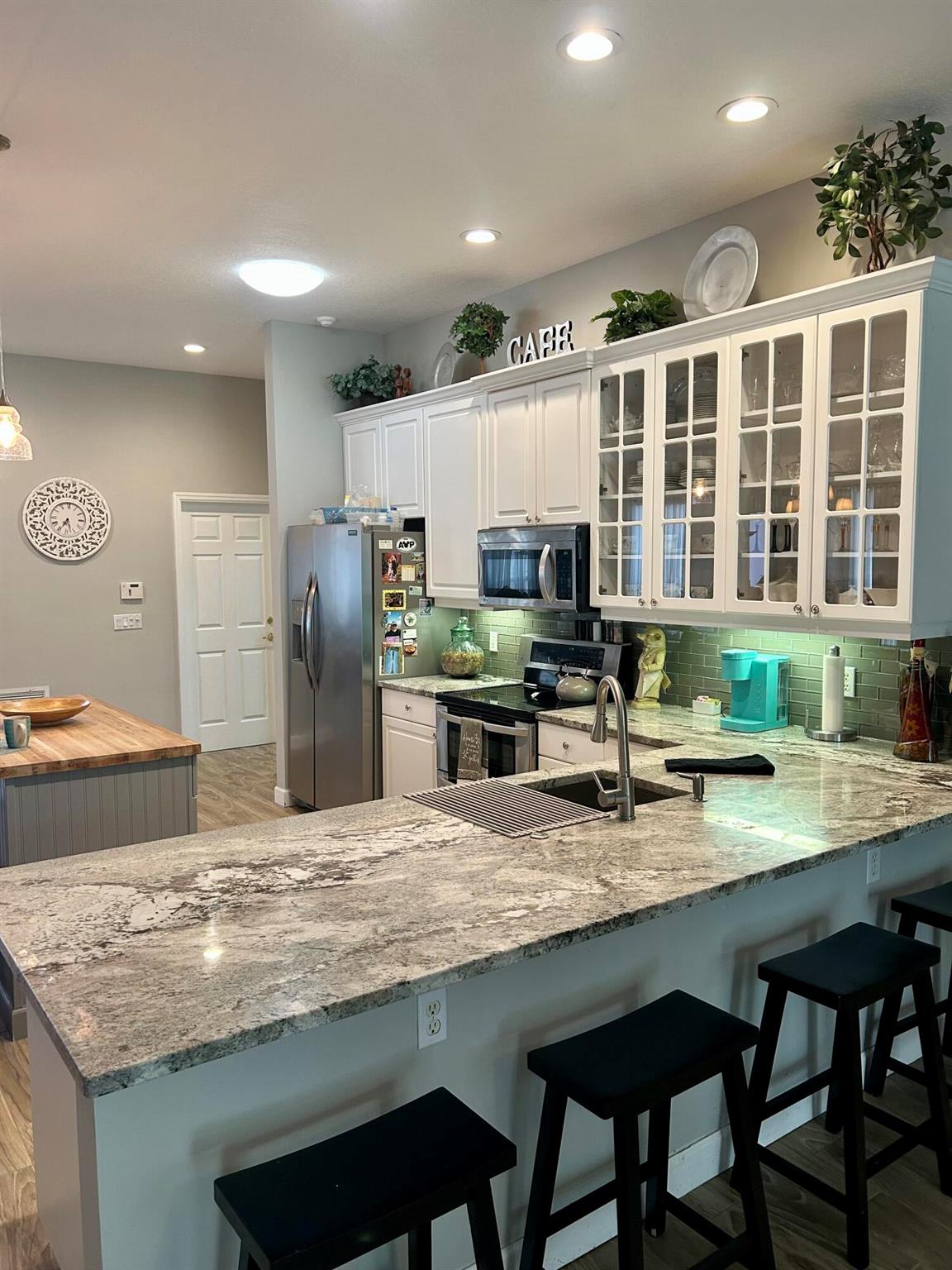 KINGS ISLE PHASE V - Residential