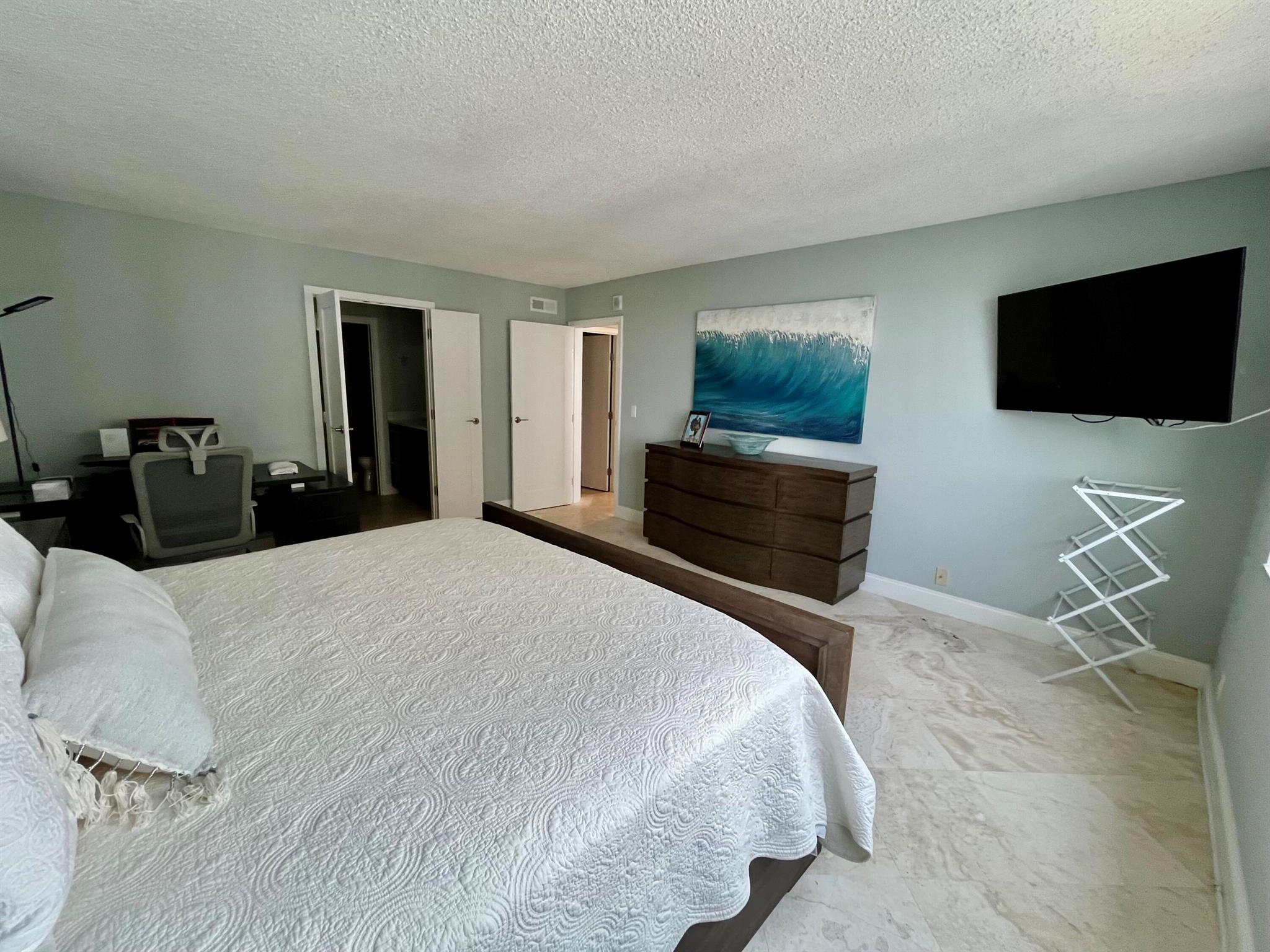 AQUARIUS CONDO - Residential Lease