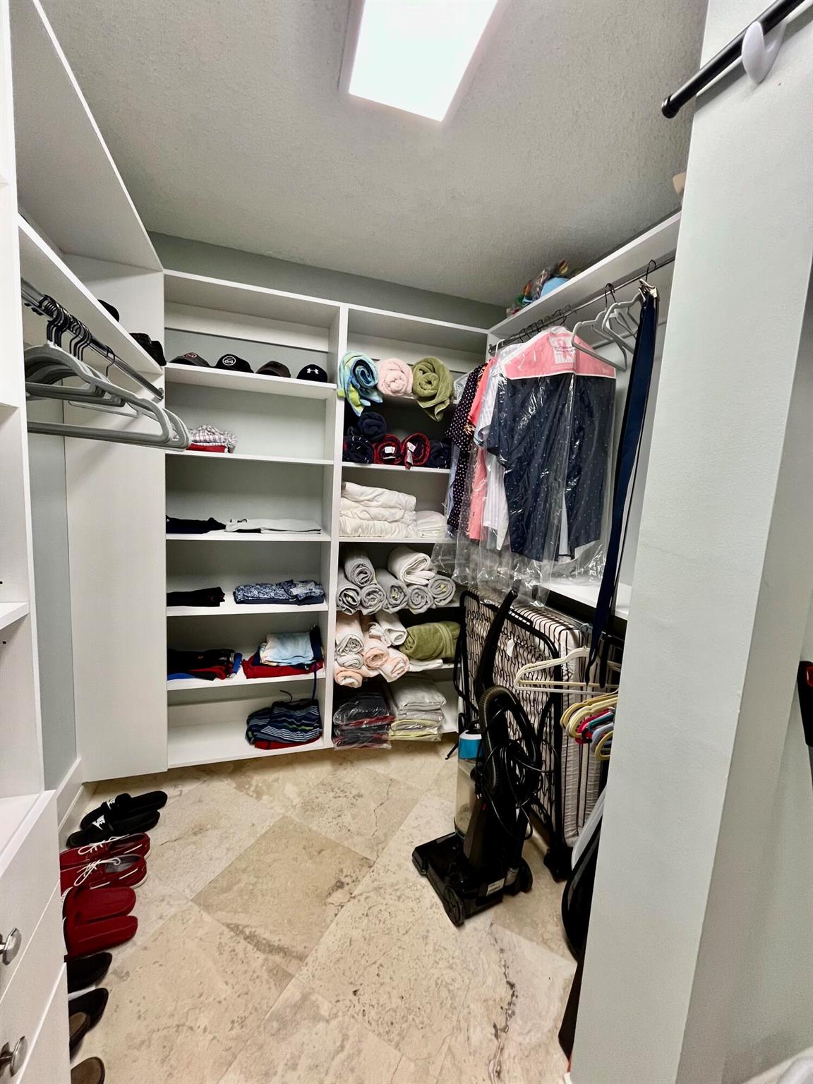 AQUARIUS CONDO - Residential Lease