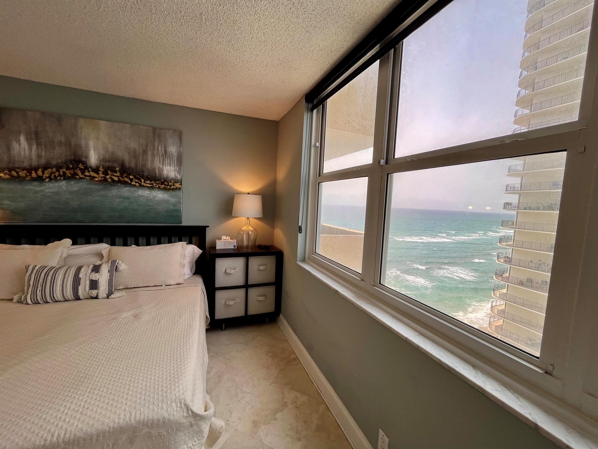 AQUARIUS CONDO - Residential Lease