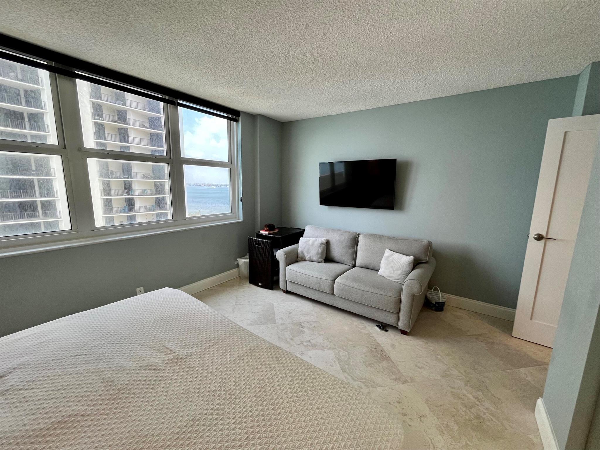 AQUARIUS CONDO - Residential Lease