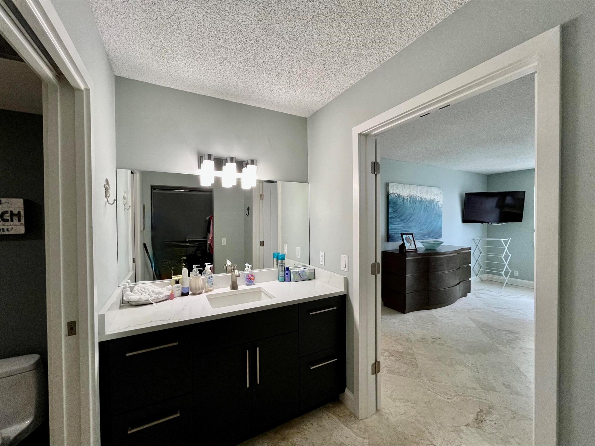 AQUARIUS CONDO - Residential Lease